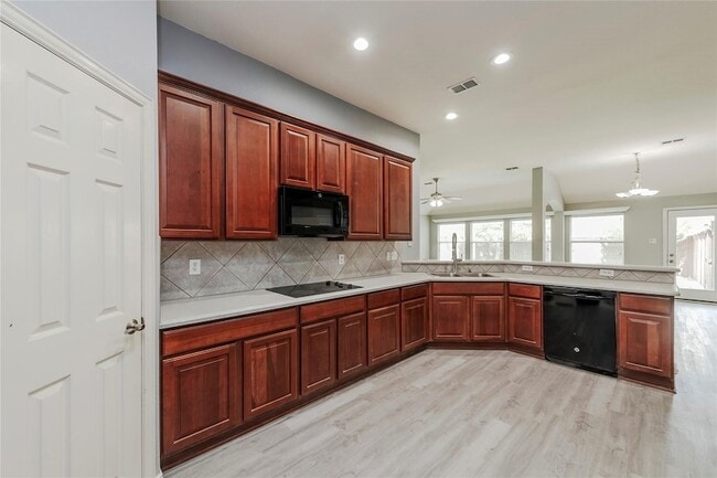 Building Photo - 12422 Daimler Dr