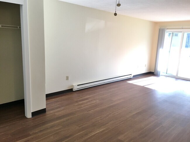 Building Photo - 133 Eastern Ave