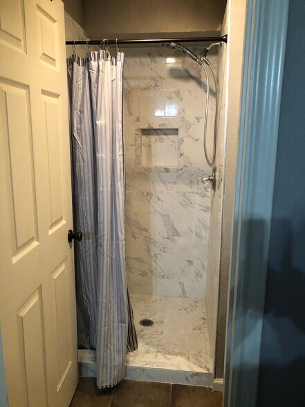 Primary Photo - 2115 Avenue L