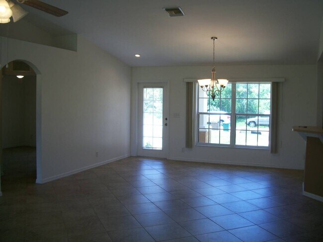 Building Photo - 229 NW 1st St