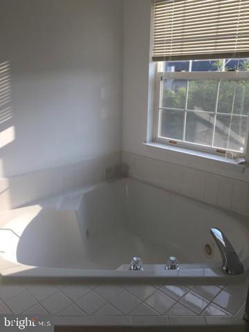 Building Photo - 6565 Kelsey Point Cir