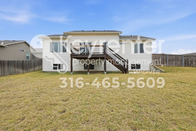 Building Photo - Beautiful 5 bedroom home near highways and schools!