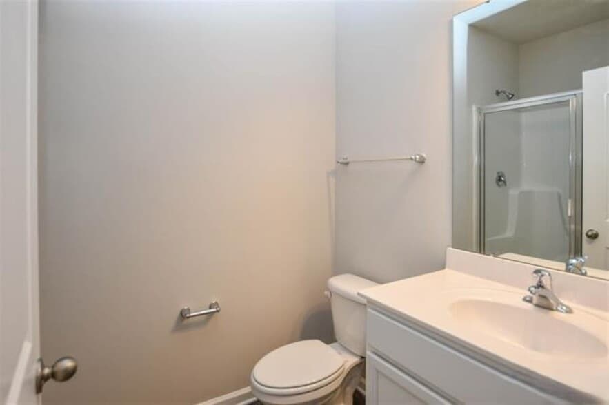Building Photo - 307 Ivyleaf Dr NW