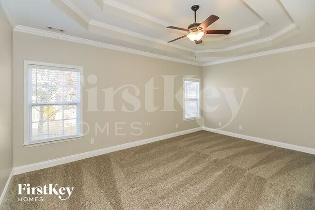 Building Photo - 54 Village Park Dr