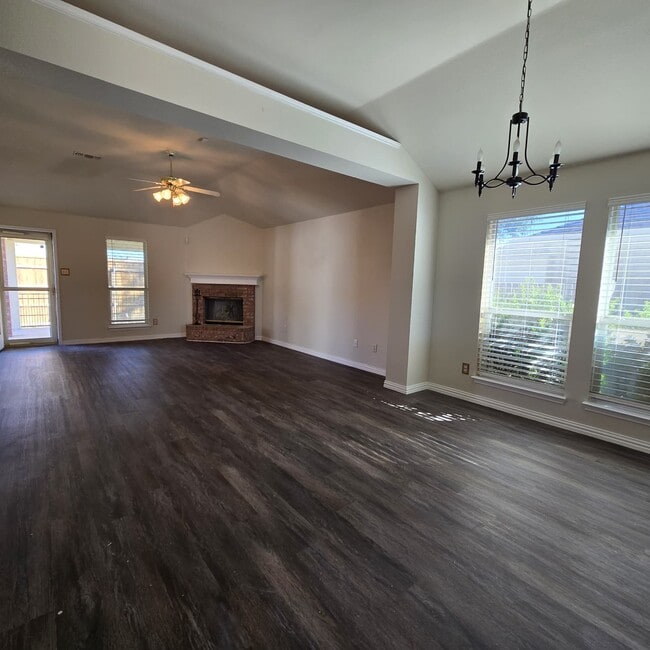 Building Photo - 10532 Braewood Dr