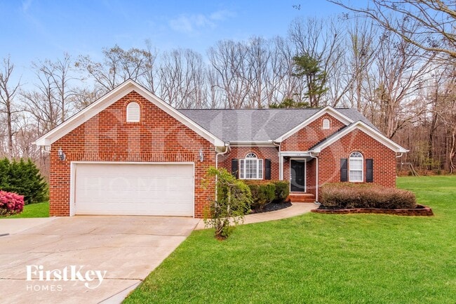 Building Photo - 164 Silver Birch Ln