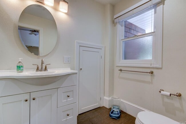 Building Photo - 346 Corte Madera Ave