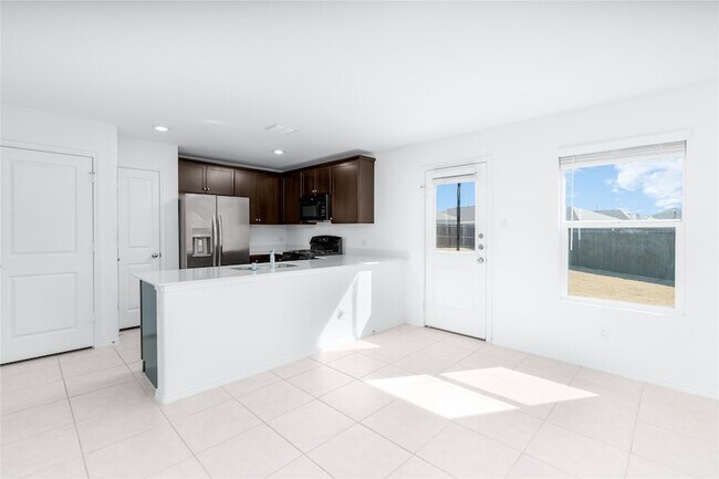 Building Photo - 7524 Larson Ln