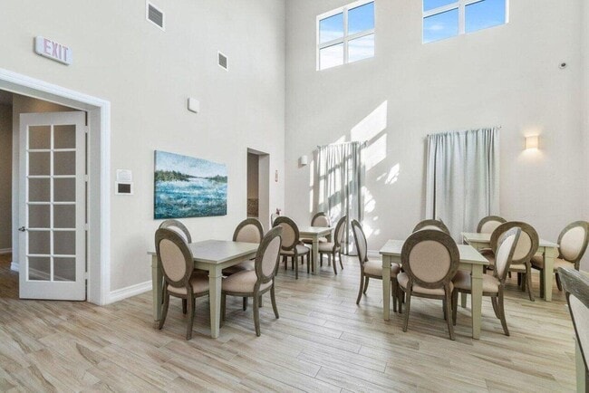 Building Photo - 11985 Park Central