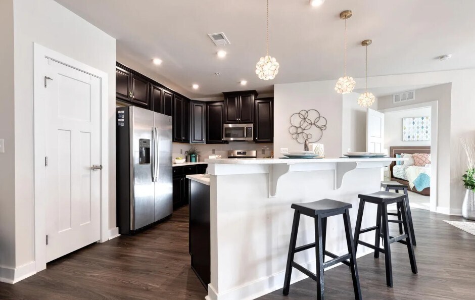 Building Photo - 10020 Ruffian Way