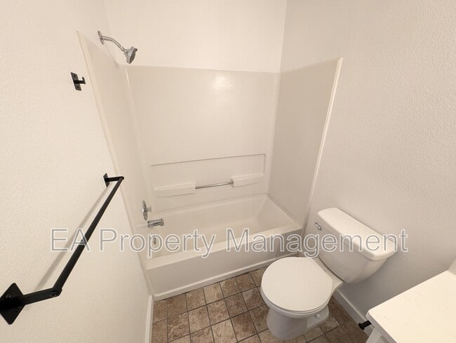 Building Photo - 3301 Schumacher St NW