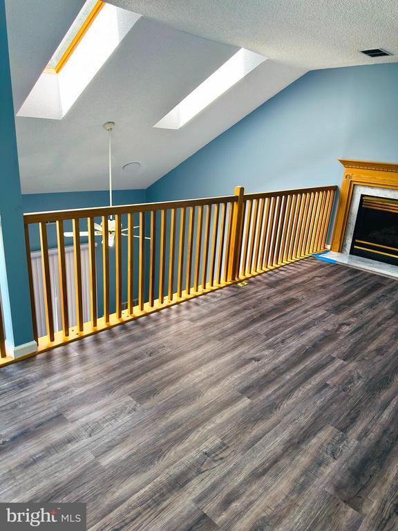 Building Photo - 3604B Saxony Dr
