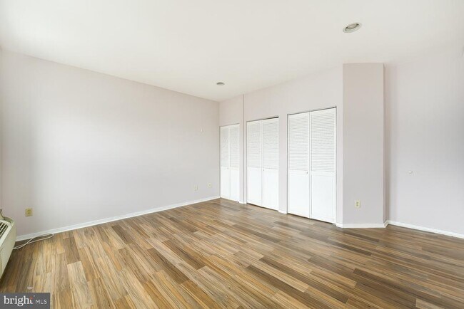 Building Photo - 2300 18th St NW