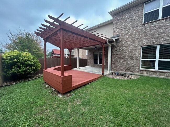Building Photo - Gorgeous 4 Bed/ 3Bath house for rent! Avai...