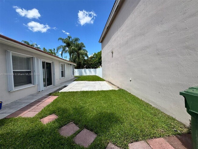 Building Photo - 18171 NW 18th St