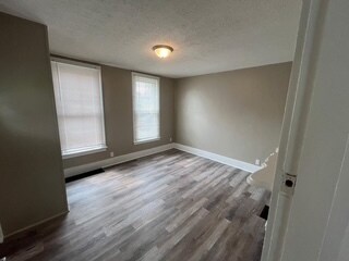 Building Photo - 64 Wilwood Ave