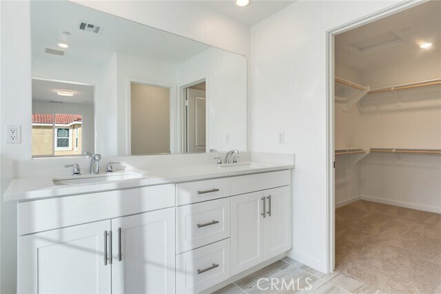 Building Photo - 10865 Pala Bells St