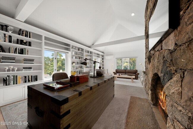 Building Photo - 21 Harkim Rd