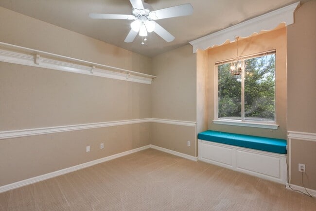 Building Photo - Beautifully Updated 4 Bedroom, 2.5 Bathrooms, 2-Story Home in West Round Rock