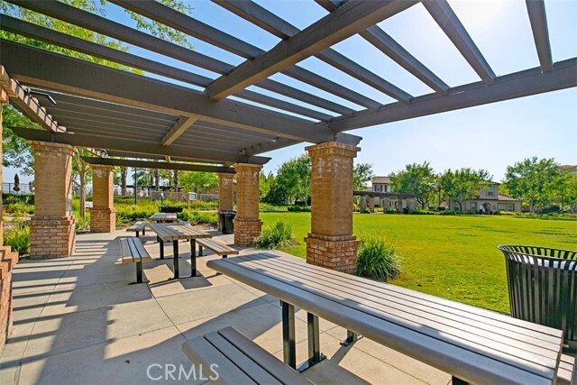 Building Photo - 2854 Alamitos Rd