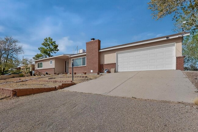 Building Photo - 4113 La Colorada Ct SE