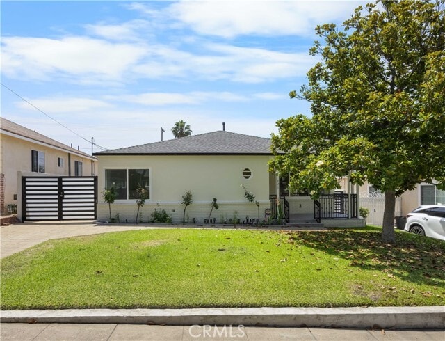 Primary Photo - 826 E Olive Ave
