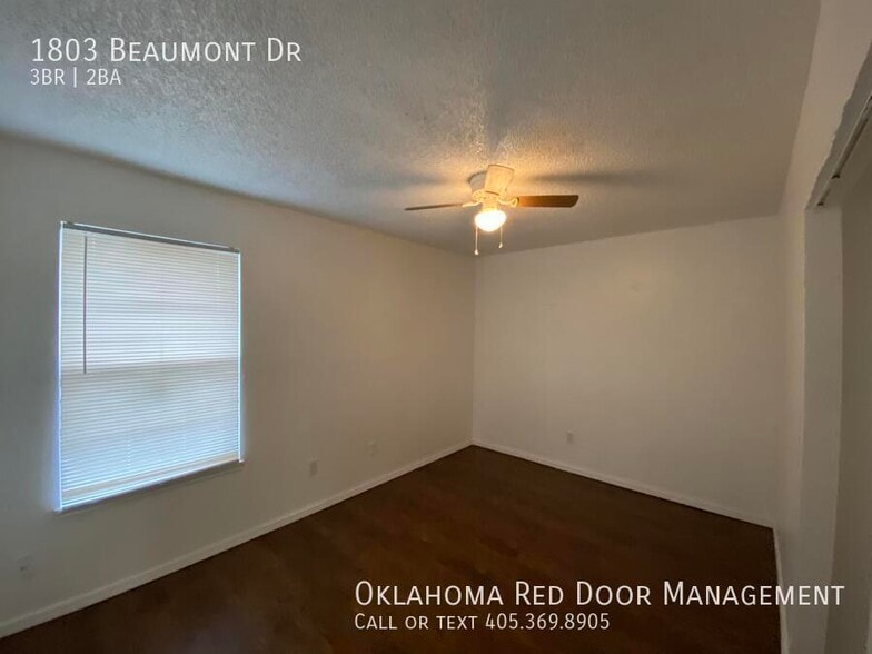 Building Photo - 1803 Beaumont Dr