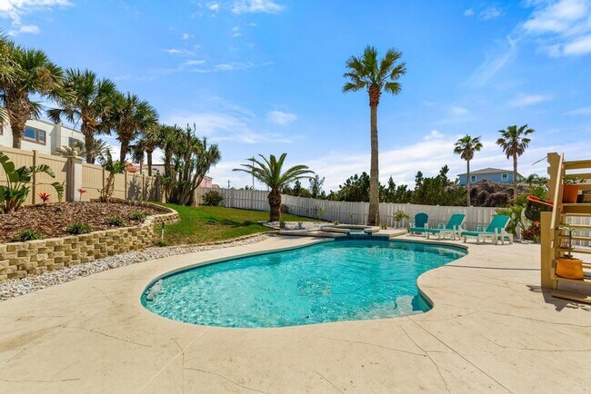 Building Photo - 200 Islamarada Ct