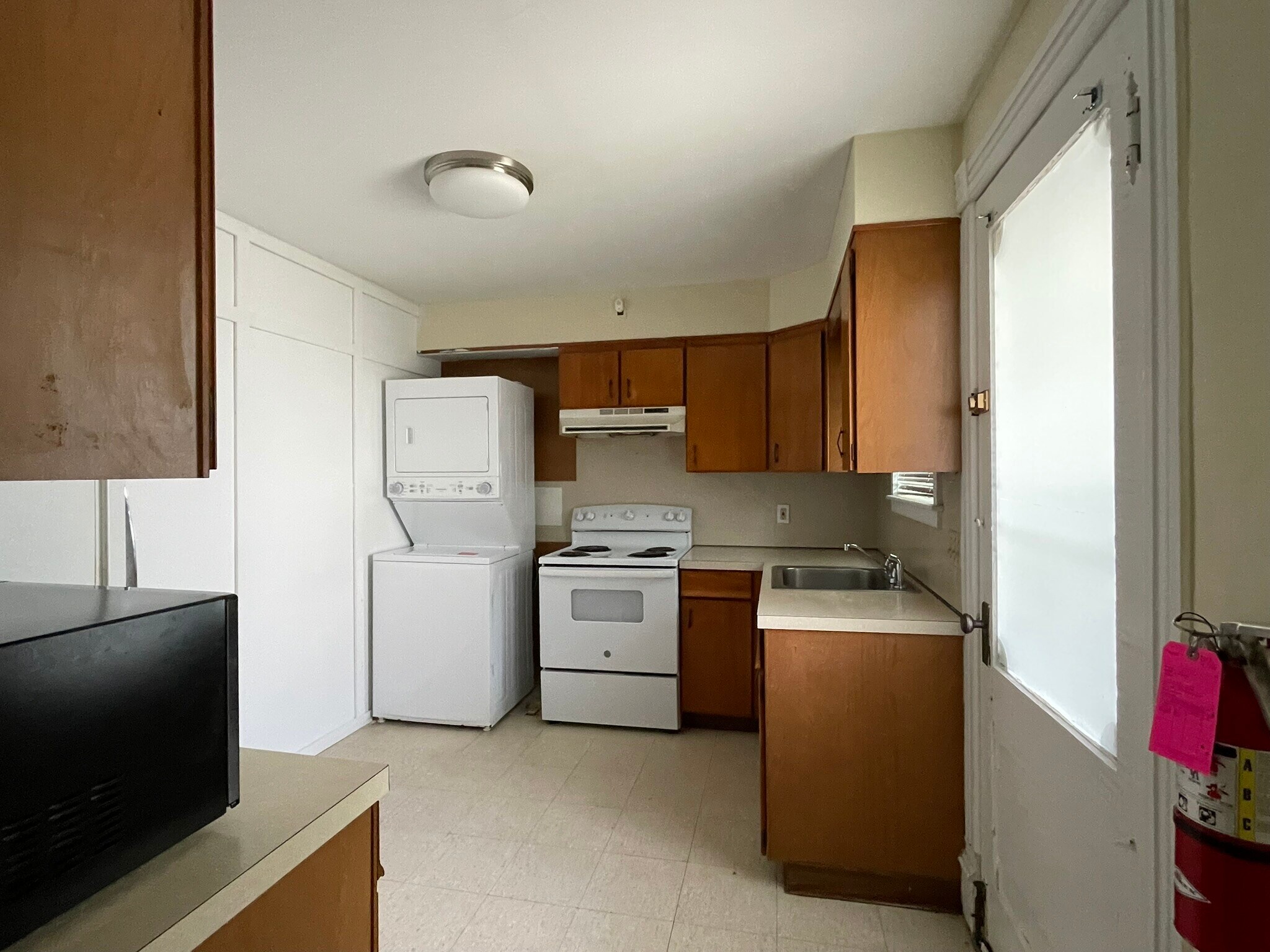 Kitchen - 18 Otsego St