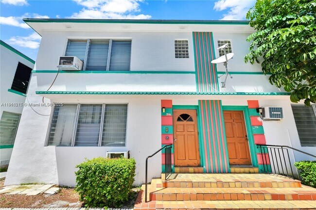 Primary Photo - 641 10th St