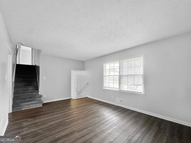 Building Photo - 3865 Morning Creek Dr