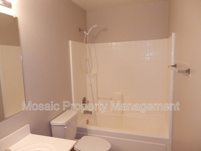 Building Photo - 1167 S Fargo Ct