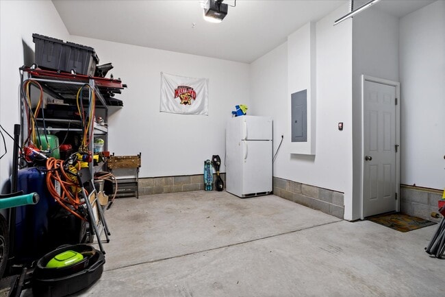 Building Photo - 208 Laydon Way