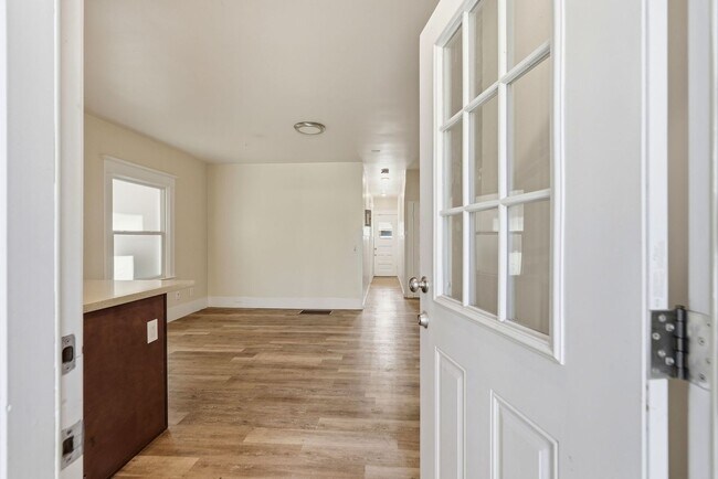 Building Photo - 2535 Filbert St