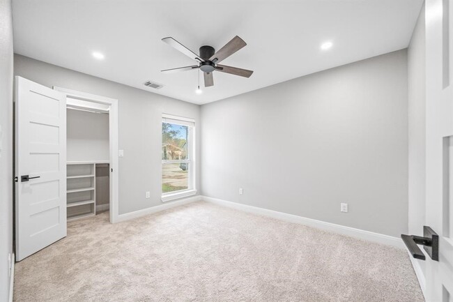 Building Photo - 23307 Apple Arbor Dr