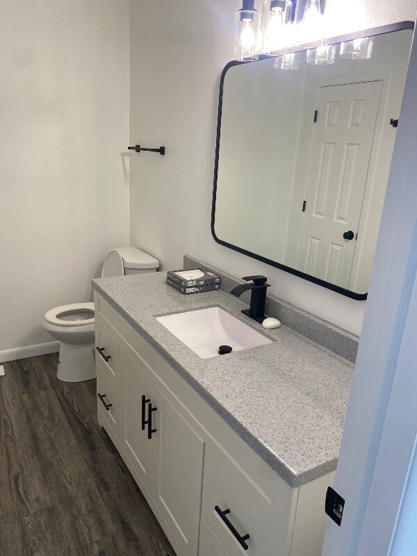 Building Photo - 967 Claremont Pl