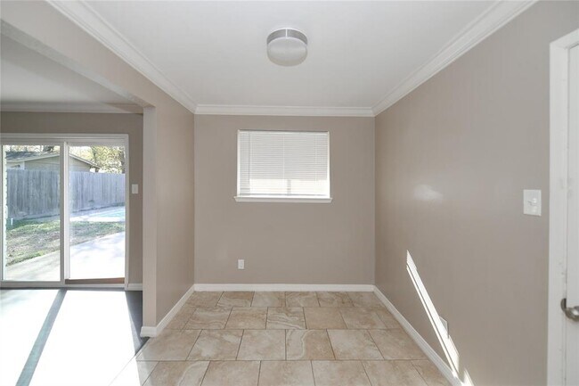 Building Photo - 7703 Mosewood St