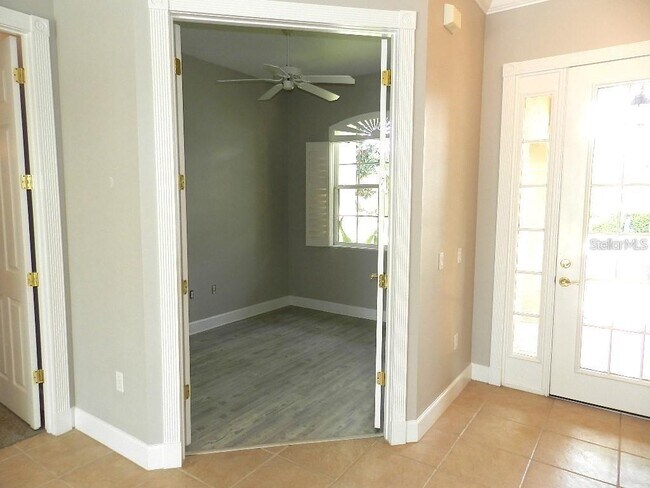 Building Photo - 13335 Purple Finch Cir