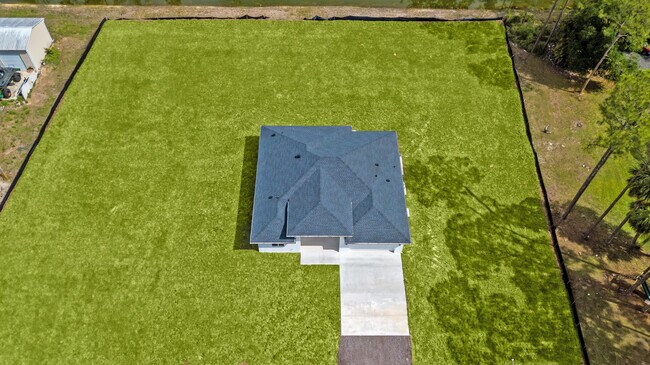 Building Photo - 13177 47th Ct N