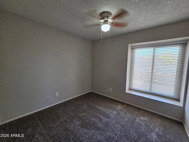 Building Photo - 3213 W Royal Palm Rd