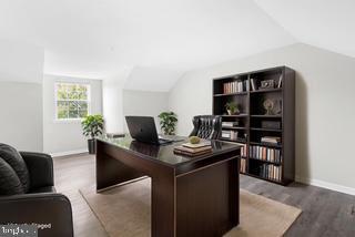 Building Photo - 238 E Gay St