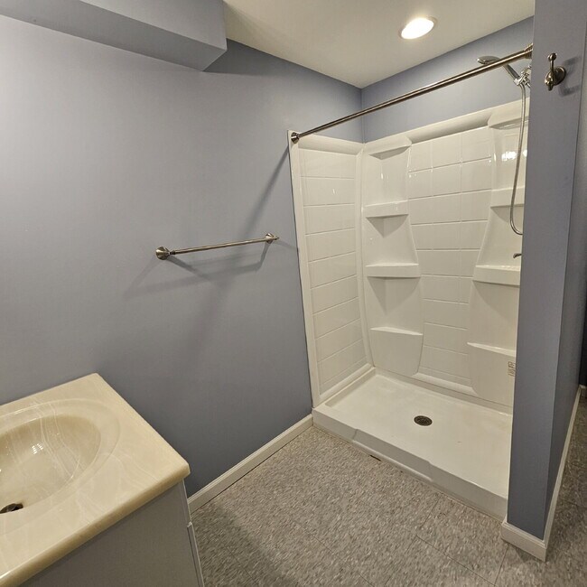 Building Photo - 3 Bedroom, 3.5 Bath Ranch with Open Floor Plan, Finished Basement & Scenic Pond Views