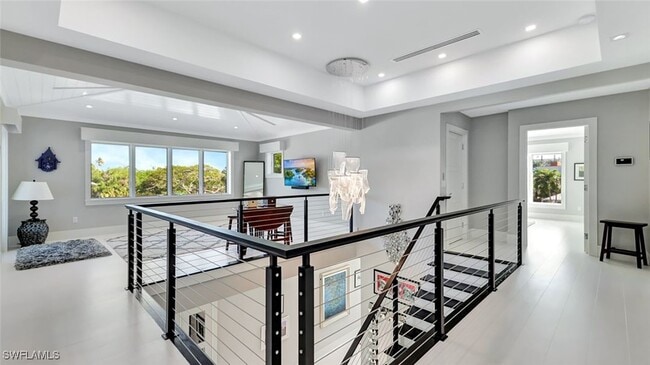 Building Photo - 739 5th Ave N