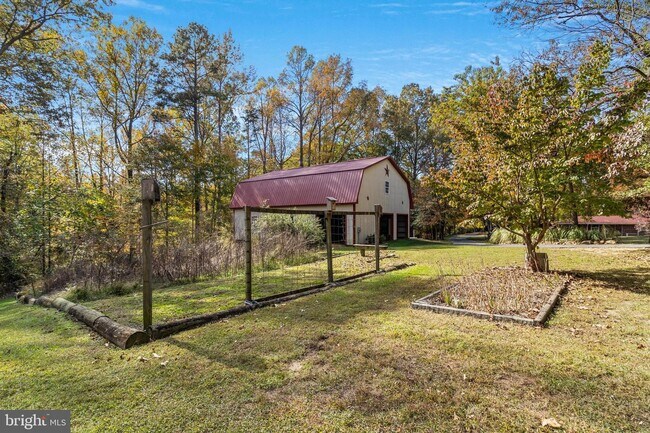Building Photo - 12555 Trinity Dr