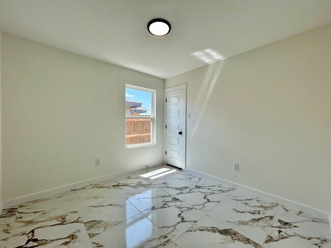 Building Photo - 1628 Bilbao Drive