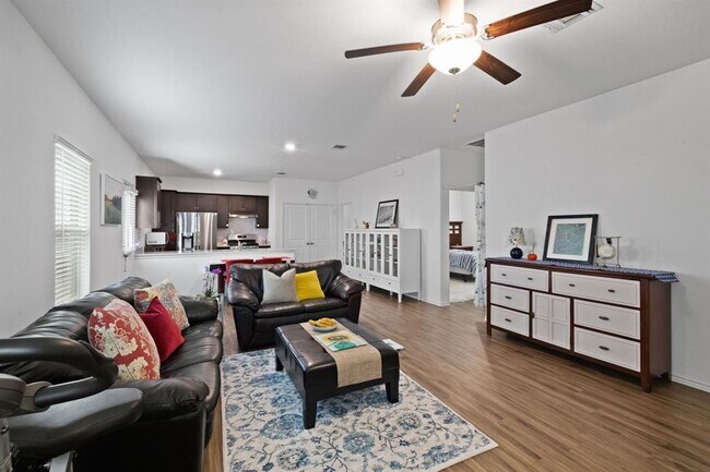 Building Photo - 7116 Spirit Hill Rd