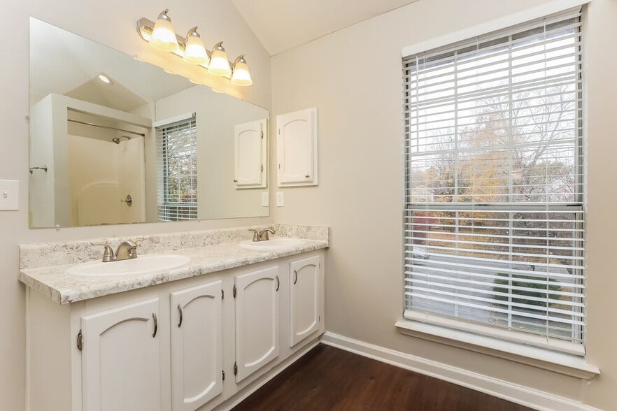 Building Photo - 609 Steven Dr