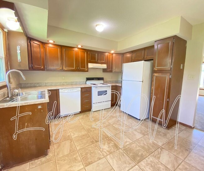 Building Photo - 3718 Convair Ln