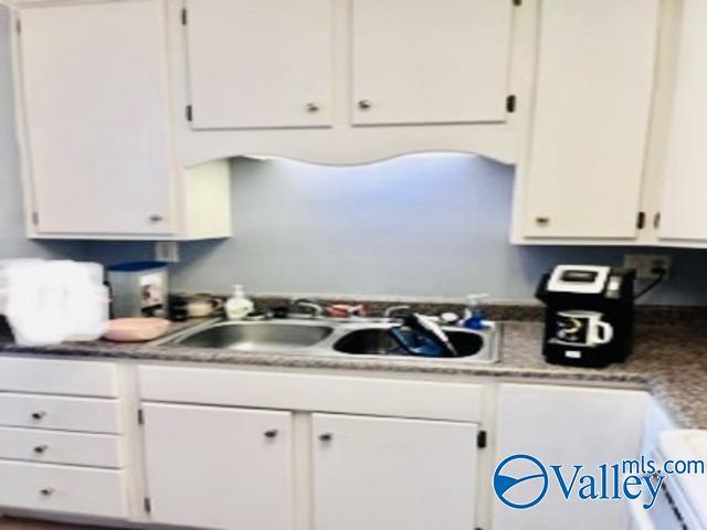 Building Photo - 310 Rock St SE