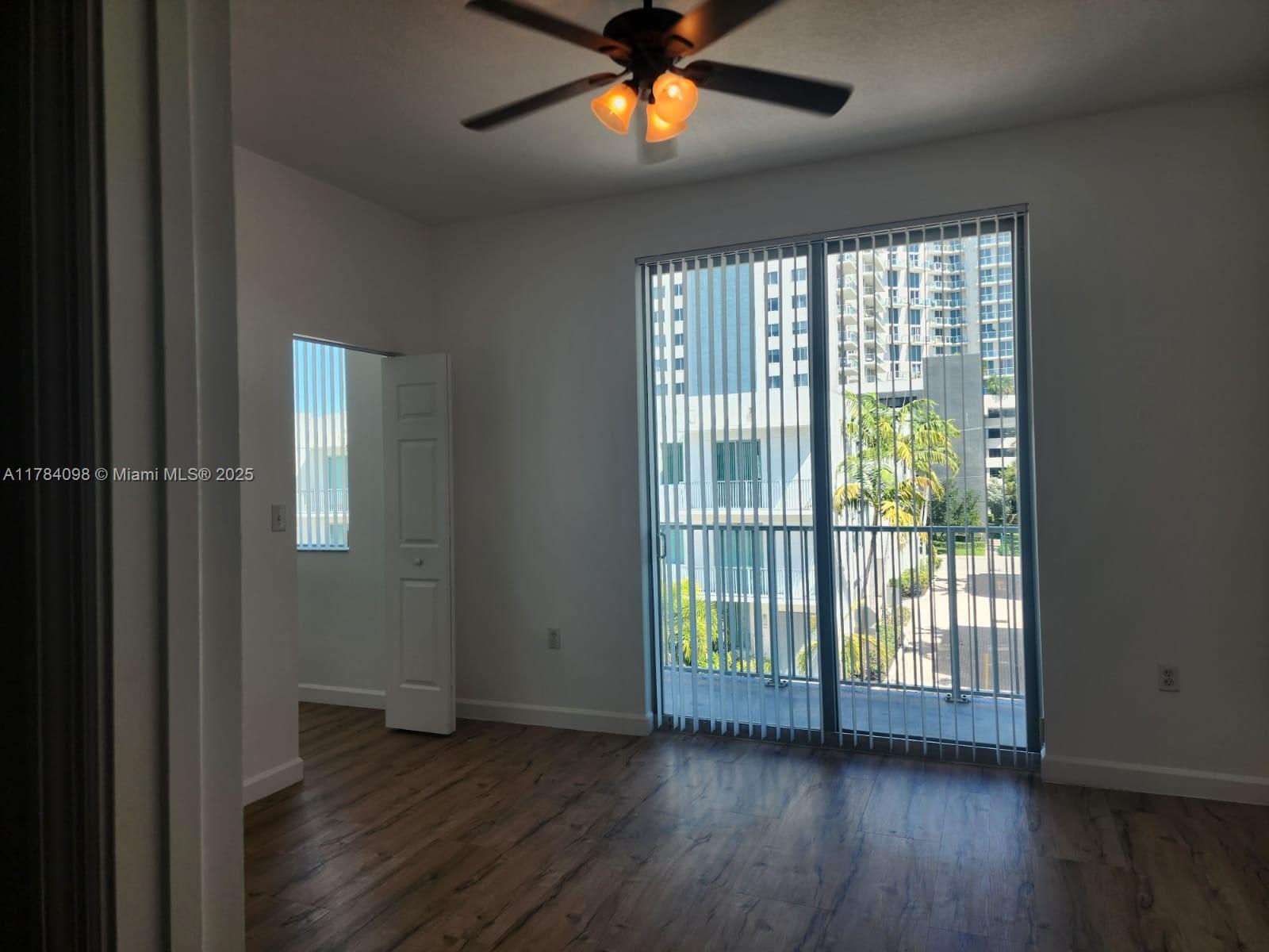 Building Photo - 2138 Van Buren St